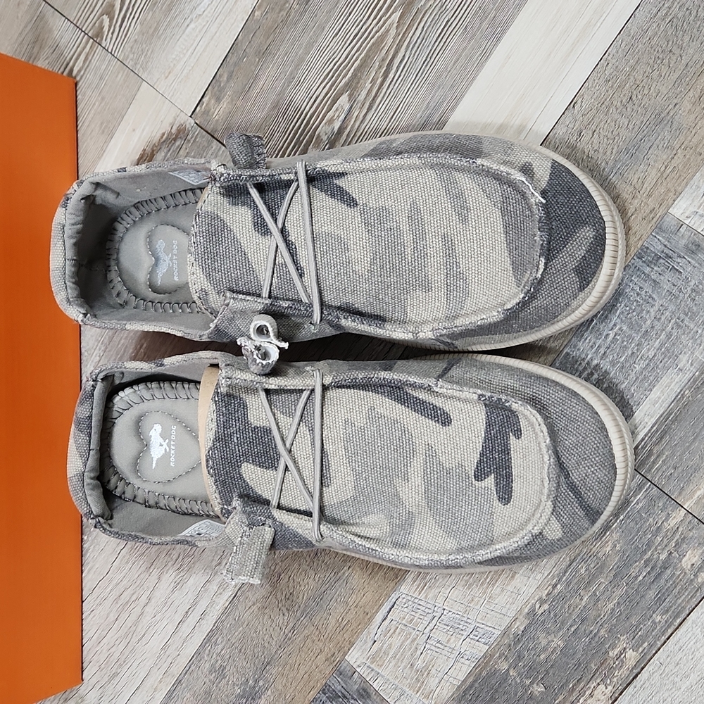 NIB Rocket Dog Grey Camo Slip-On Sneakers - Women's Size 8 - Maddy - Picture 6 of 9